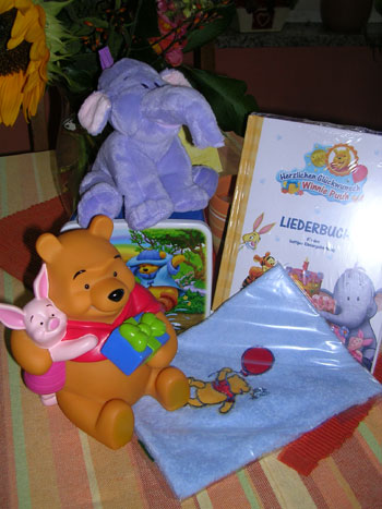 pooh_gift.jpg